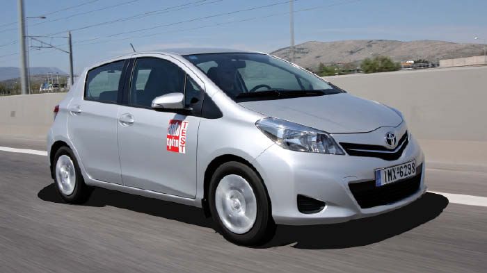 Ευέλικτο και άνετο, το Toyota Yaris δενπροβληματίζει με τη συμπεριφορά του στο δρόμο.
